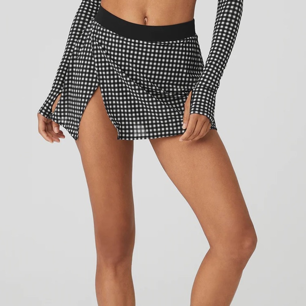 ALO Yoga Mesh Gingham Skirt, Black, Size XS (2-4), never worn!!